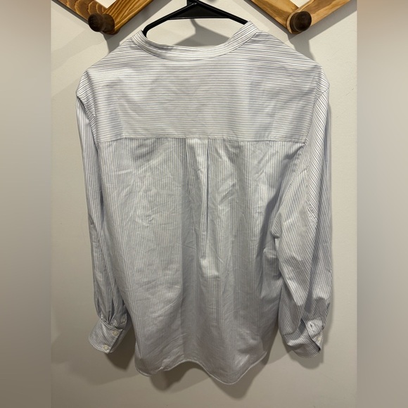 Like new- COS - half button up blouse - Size 8 - Picture 10 of 11
